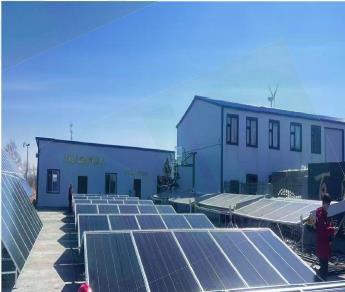 Процес автоматичного розгортання сонячних панелей мобільної станції