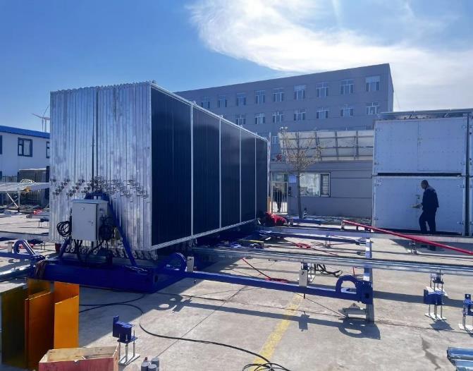 Мобільна СЕС з накопичувачами енергії (BESS) в нічний час